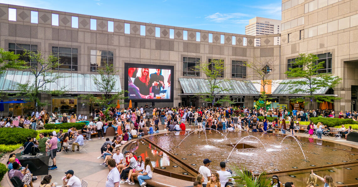 Center City District Summertime Spritzes 20 Outdoor Bars in Center