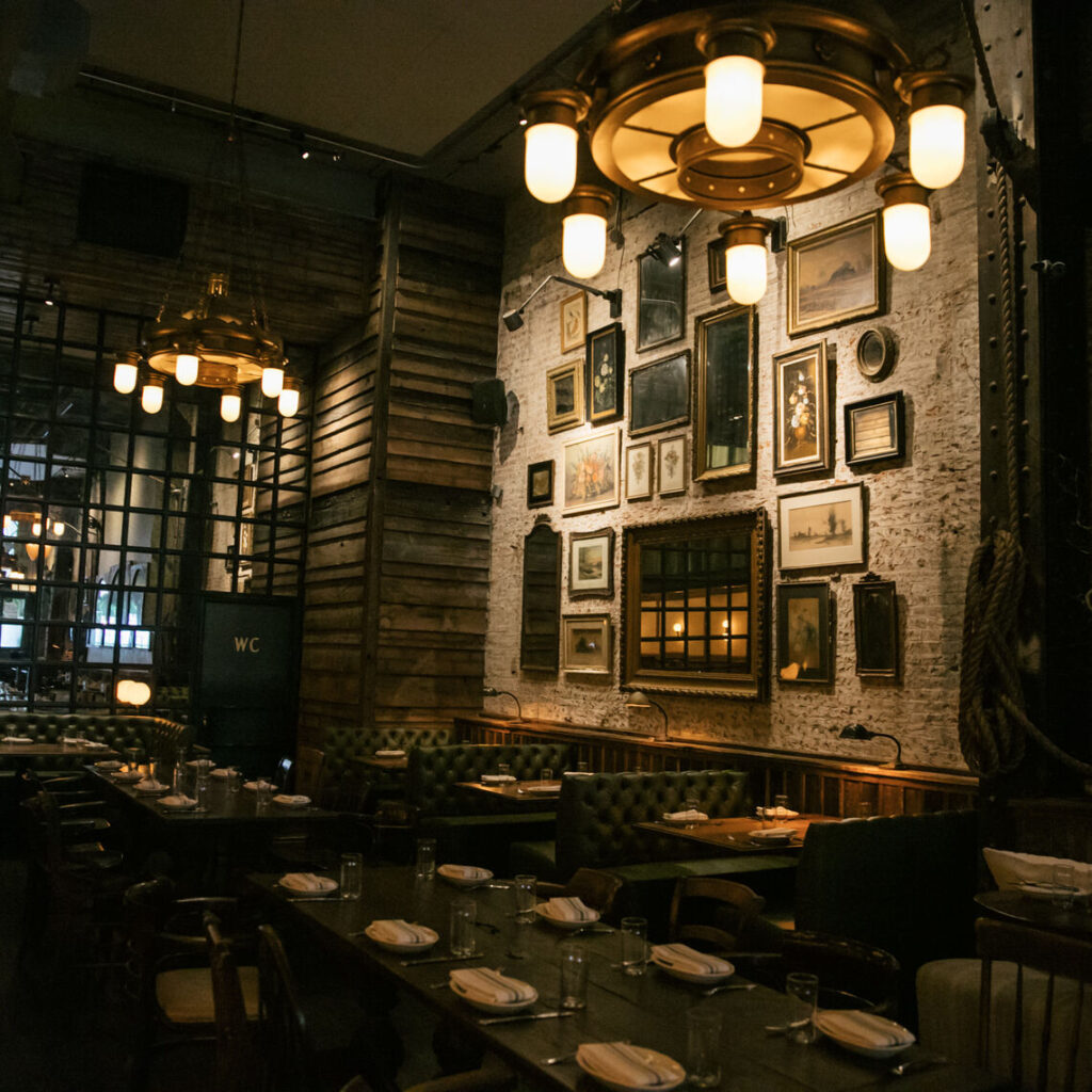 Harp & Crown restaurant interior